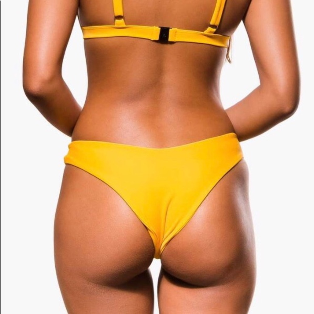 Blackbough Swim Brooke Bottom